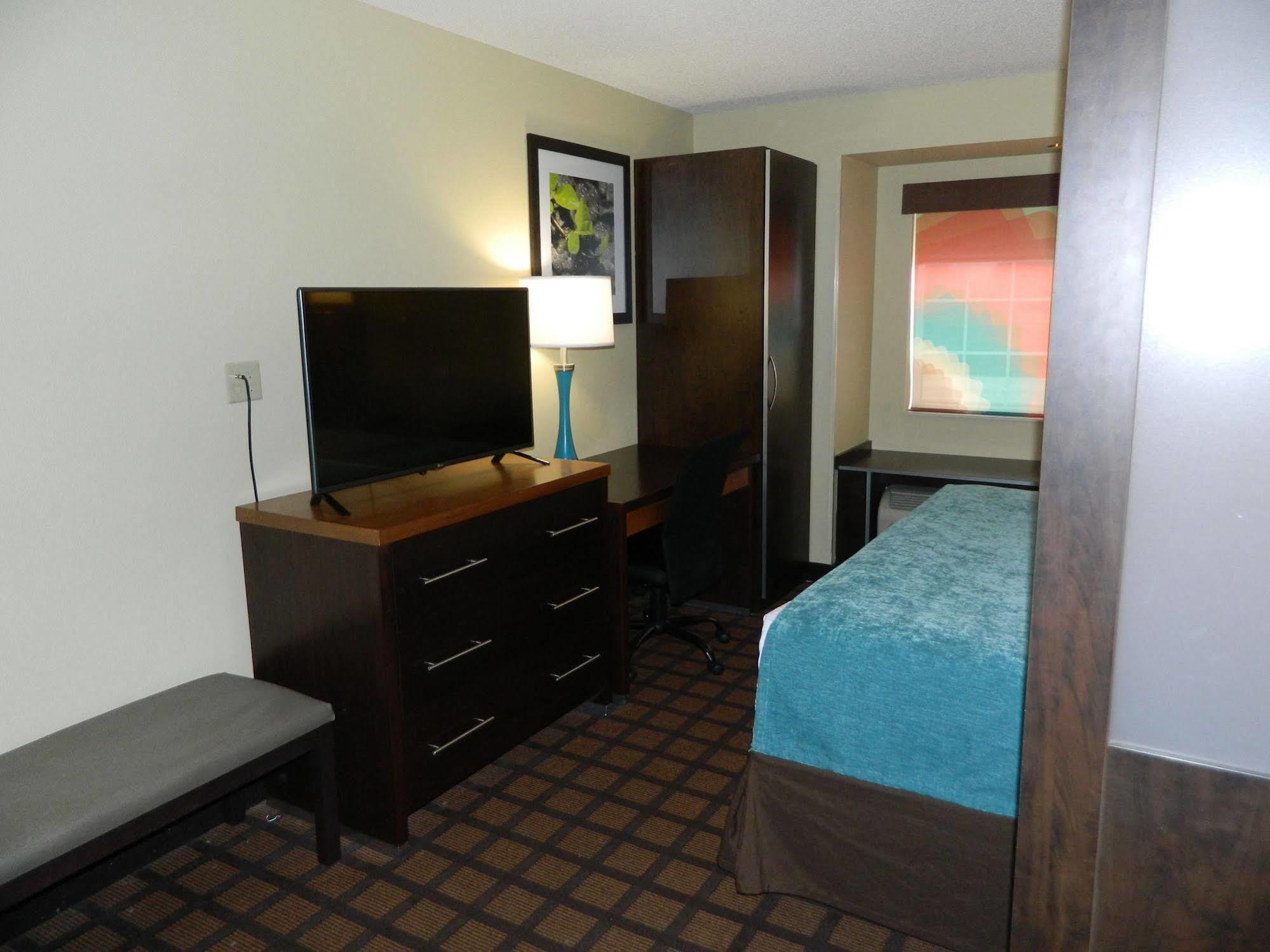 Best Western Plus Harrisburg Mechanicsburg Enola Exterior photo